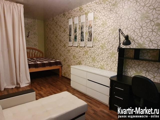 Продам 2-к. квартиру, 1/5, S=42кв.м