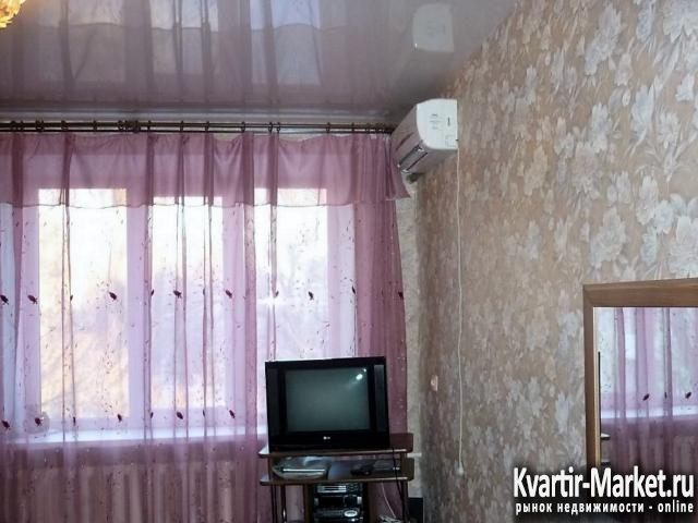 Продам 2 комнаты 18 кв. м., Центр, Богатяновский, 2/3к, Цена: 900000