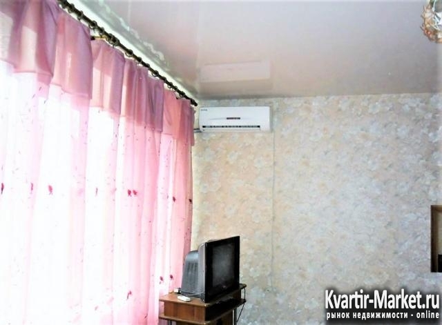 Продам 2 комнаты 18 кв. м., Центр, Богатяновский, 2/3к, Цена: 900000