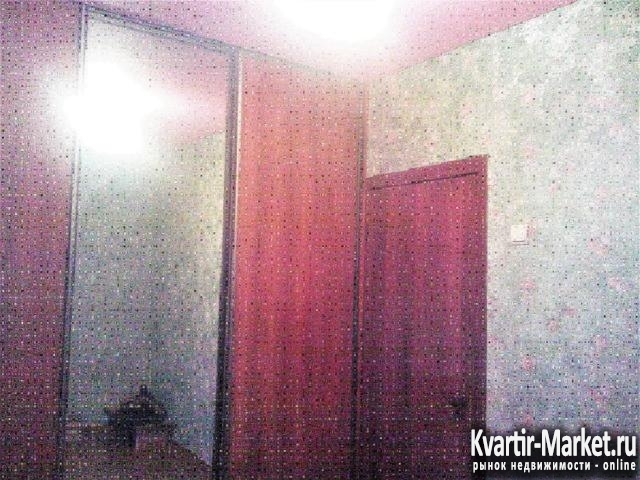 Продам 2 комнаты 18 кв. м., Центр, Богатяновский, 2/3к, Цена: 900000