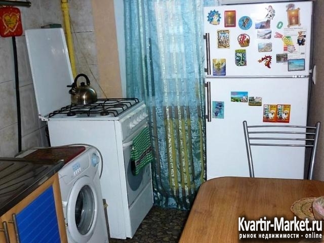 Продам 2 комнаты 18 кв. м., Центр, Богатяновский, 2/3к, Цена: 900000