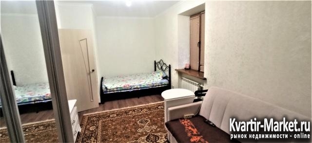 Продам 1-к. кв-ру, Центр, Халтуринский, 1/3к, 25/14/7