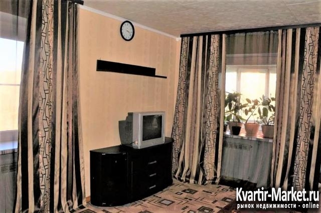 Продам 3-к. кв-ру, Центр, Малюгиной, 3/5к, 62/41/7