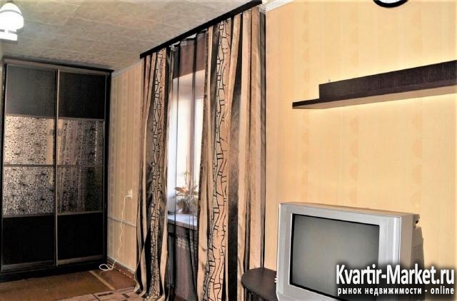 Продам 3-к. кв-ру, Центр, Малюгиной, 3/5к, 62/41/7